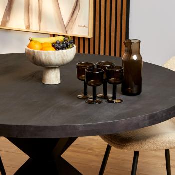 ronde tafel mango zwart 140 cm en 4 stoelen wit